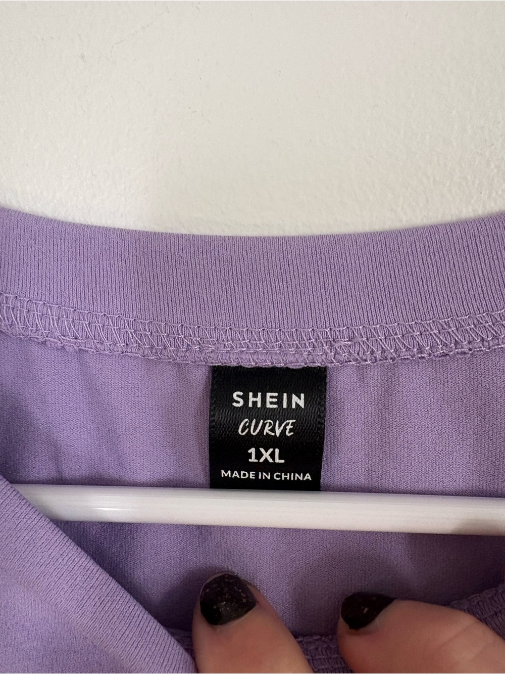 Basics tee - Picture 2 of 2